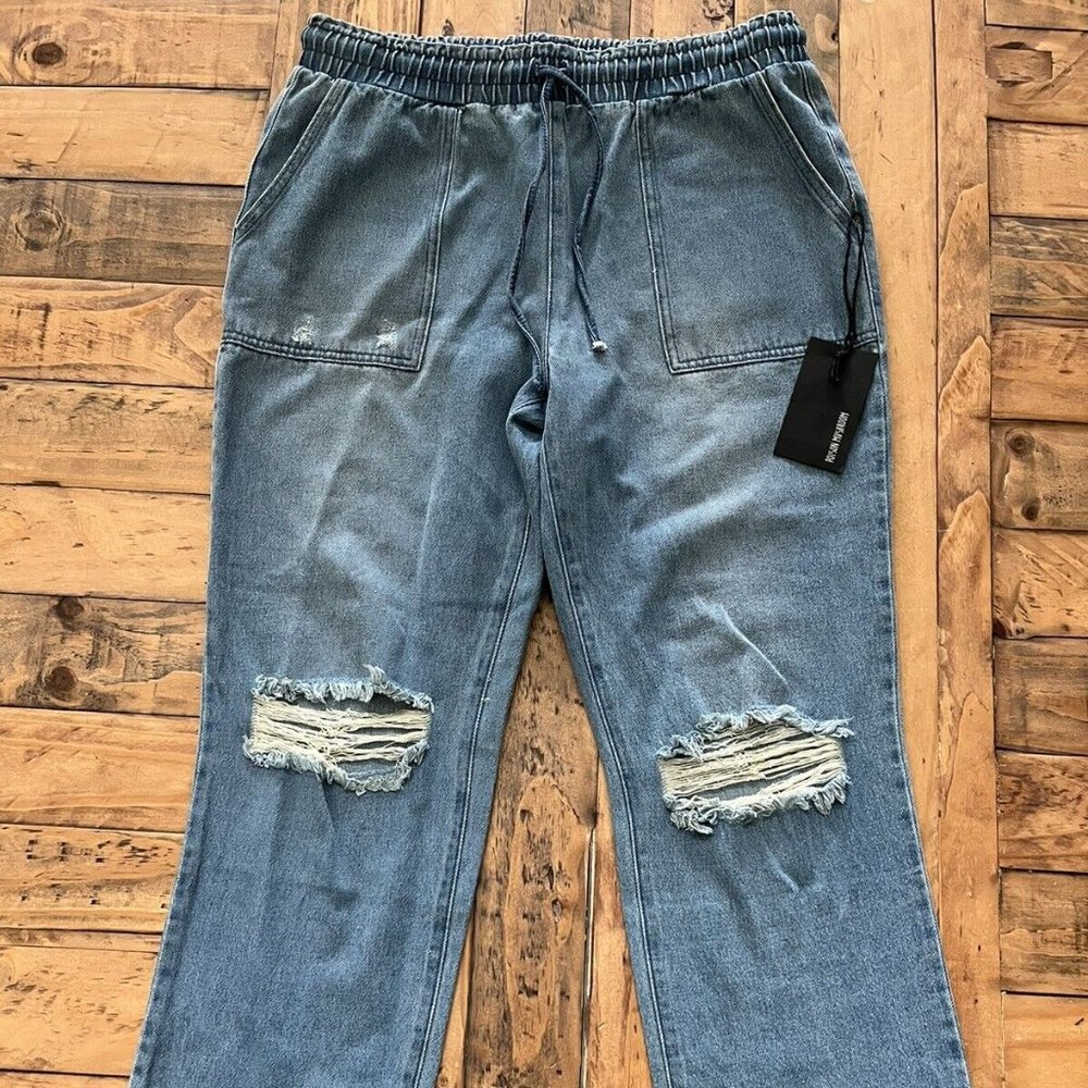 #16 NWT! Women's Sz: L Poison Mushroom Distressed Jeans